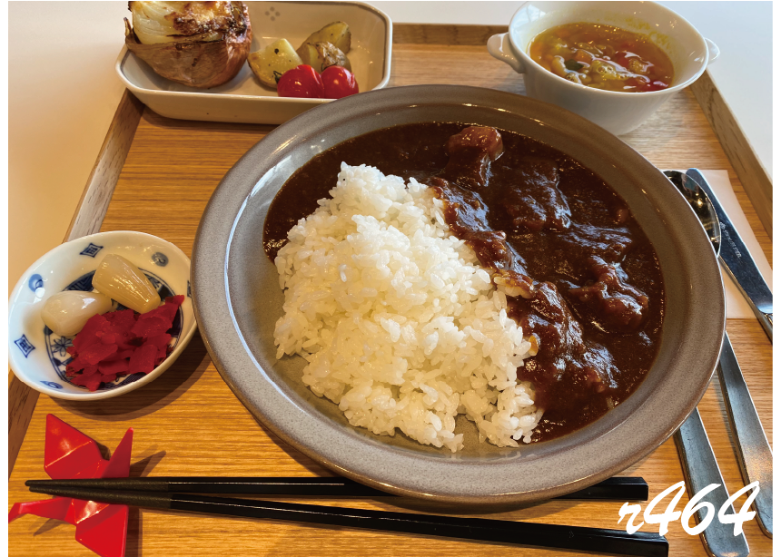 「DINING PORT 御料鶴(ごりょうかく)」でJALカレーを食べた！(成田市)