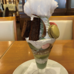 チョコミン党総裁パフェ(ココス)