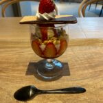イチゴパフェ(牧の原テーブル)